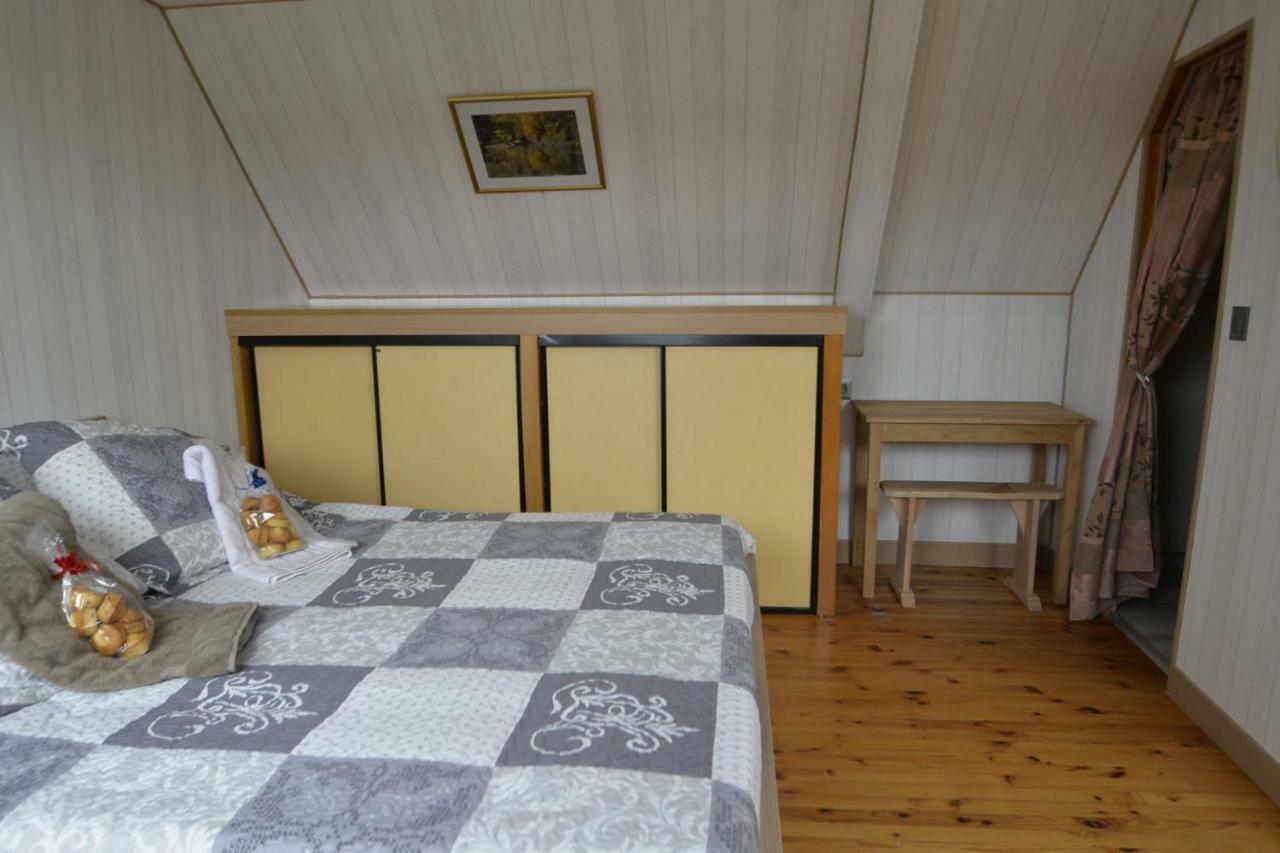 Couloumine Breizh Bed and Breakfast Saint-Aignan  Buitenkant foto